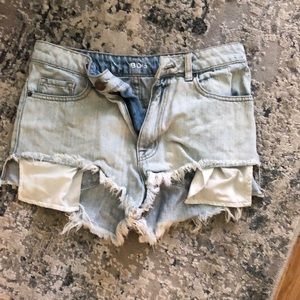 BDG Urban Outfitters Short Shorts Light Wash